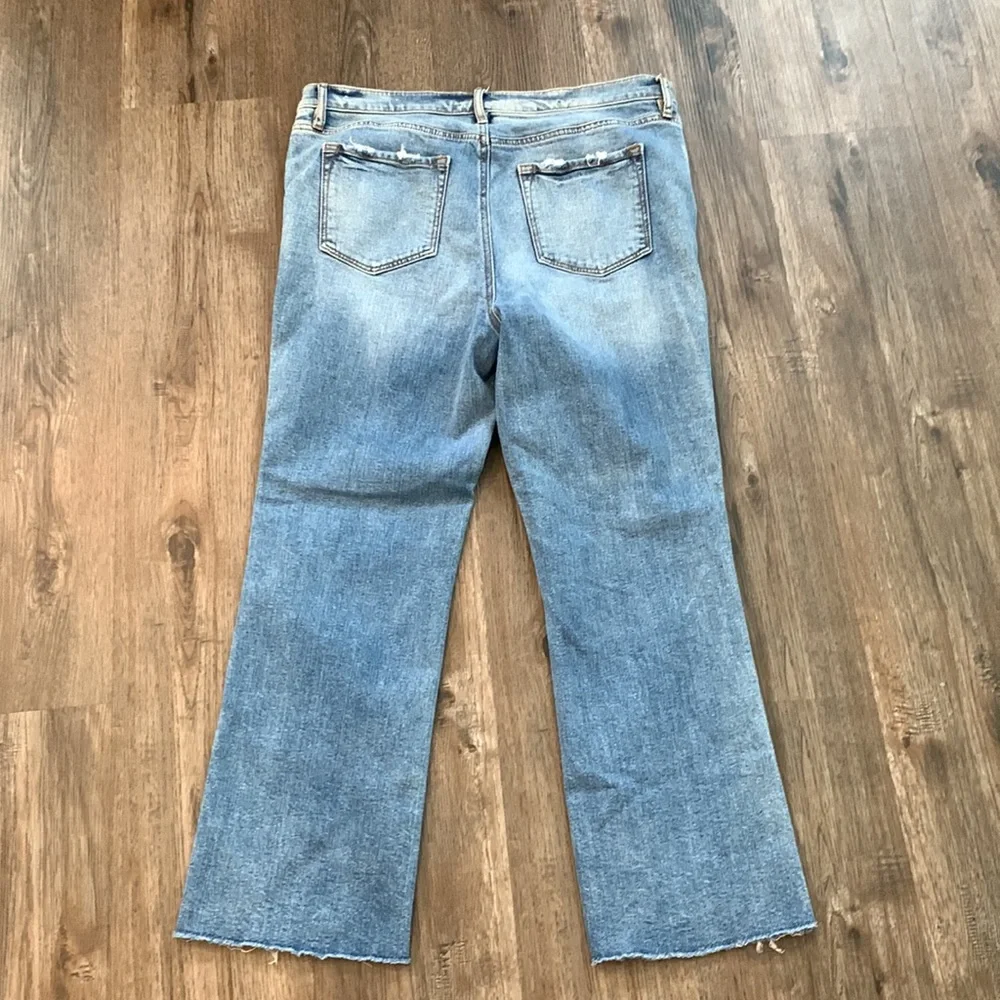 Ann Taylor Loft jeans size 10/30 - Picture 5 of 5
